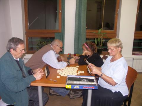 Rummikub edzés és logikai játékok tableten